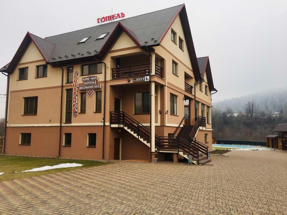 Вишиванка Deliatyn Exterior photo