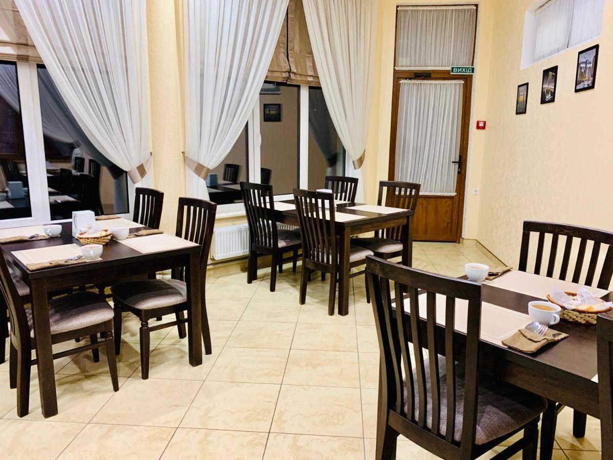 Вишиванка Deliatyn Exterior photo