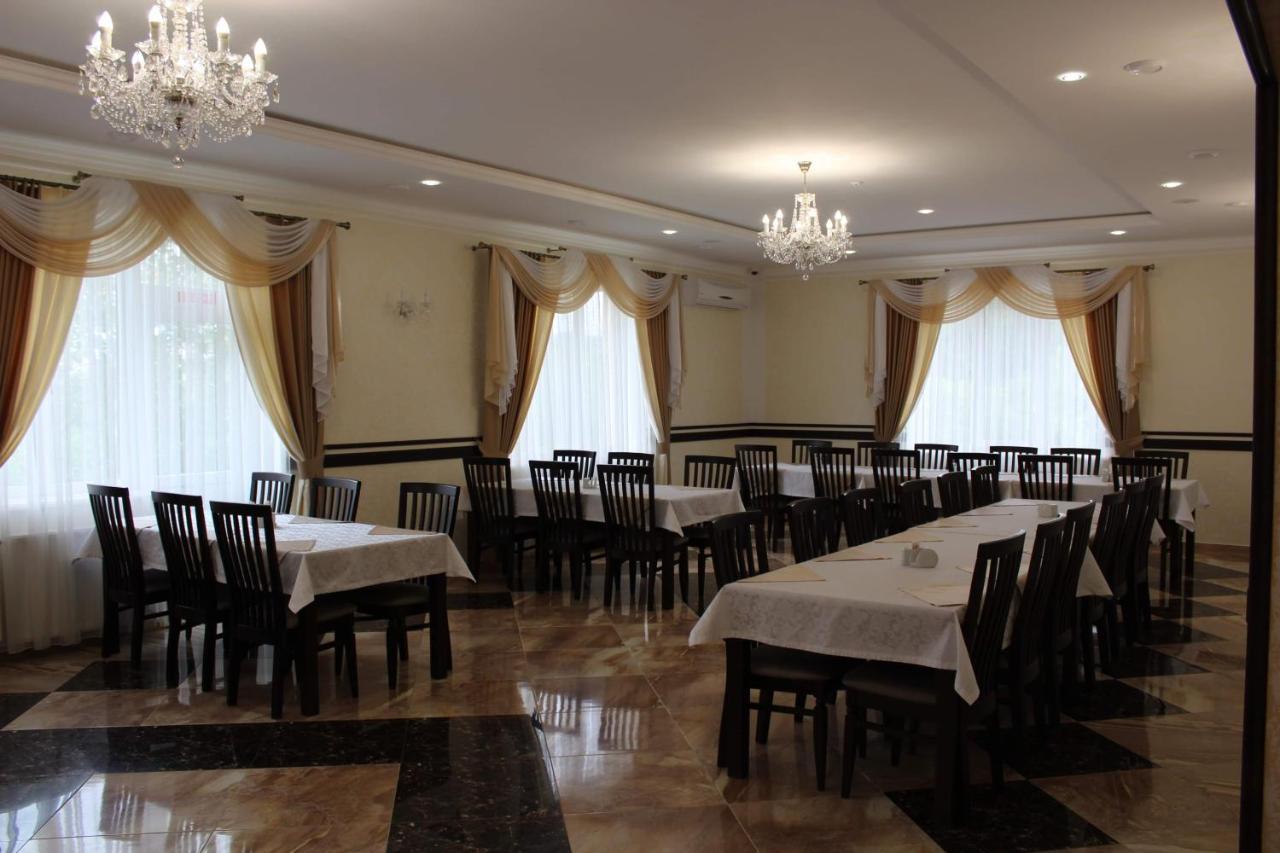 Вишиванка Deliatyn Exterior photo